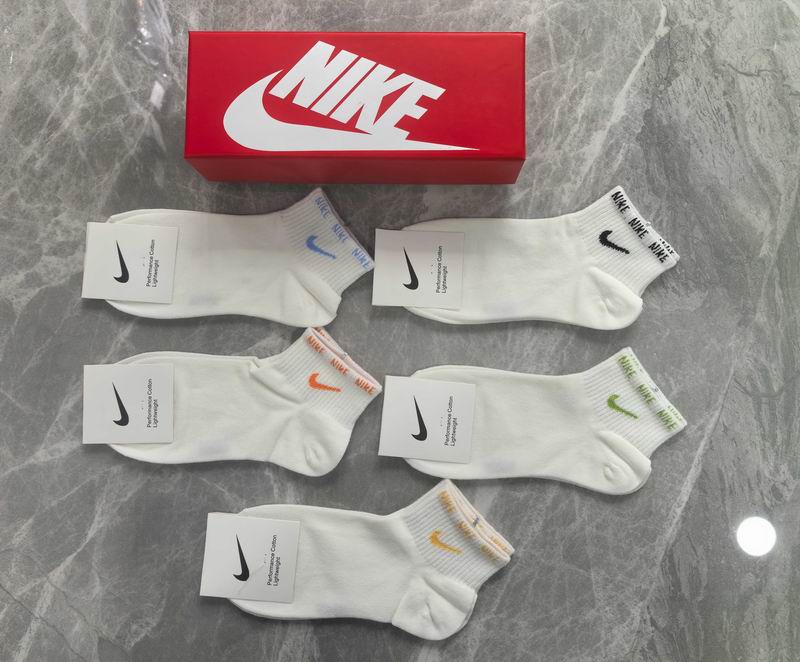 Nike socks 112702